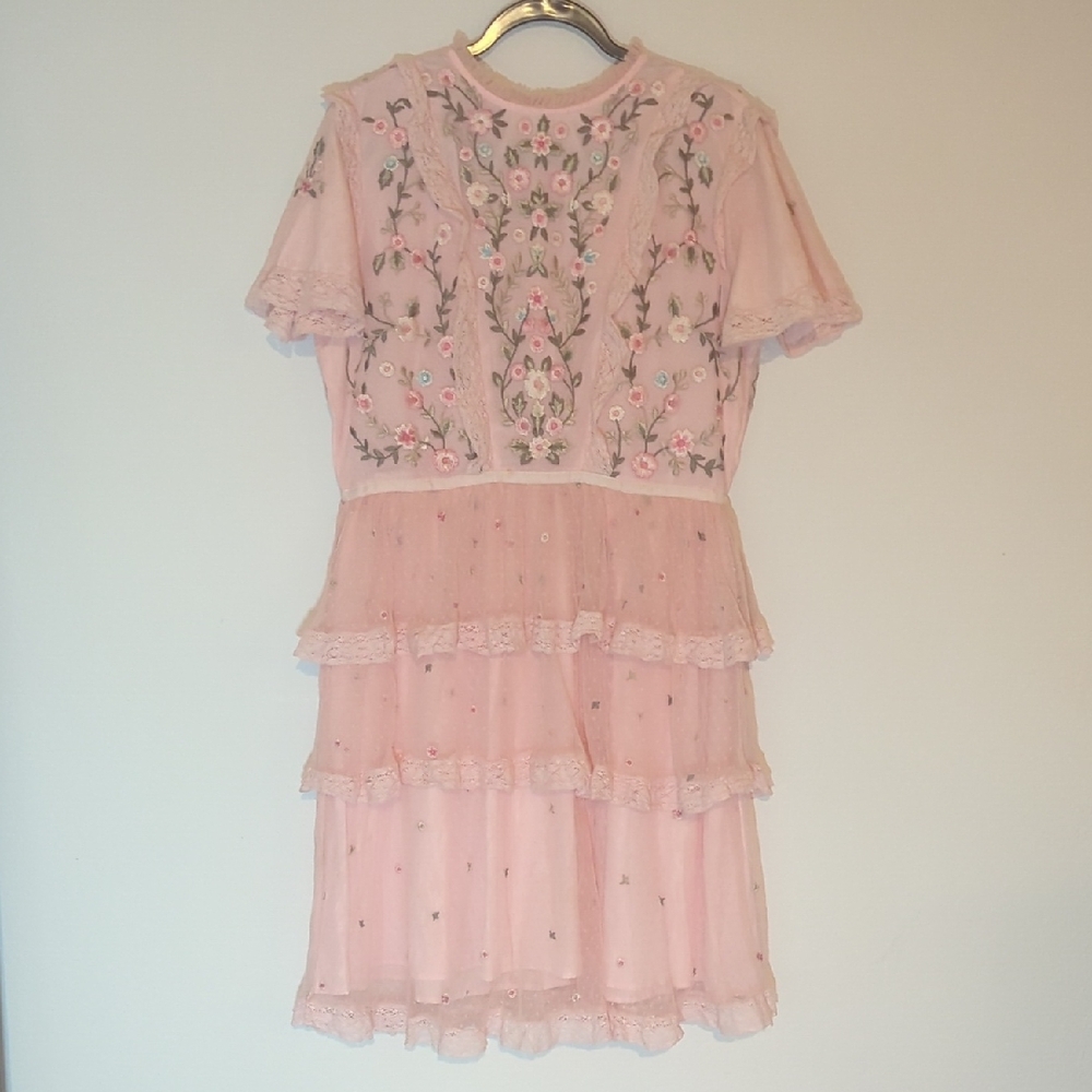 Ivy City Women's Pink Floral Embroidered Dress